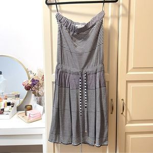 LACOSTE STRAPLESS DRESS SZ 34